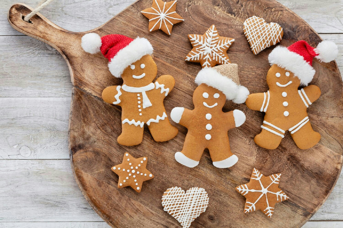 Se pensi che i dolci natalizi siano complessi, prova questi biscotti: colore e profumo in soli 10 minuti